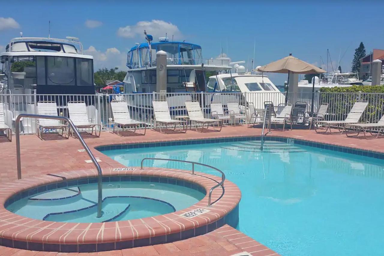 Bay Front Oasis Διαμέρισμα St. Pete Beach Εξωτερικό φωτογραφία
